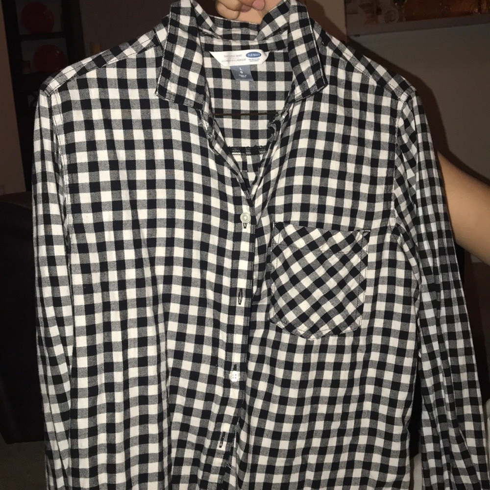 White and black checkerboard flannel size large